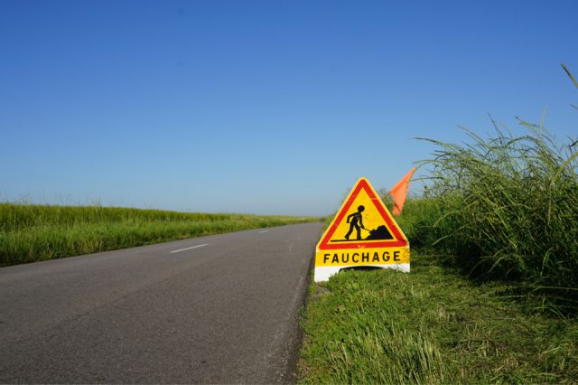 Campagne annuelle de fauchage du bord des routes